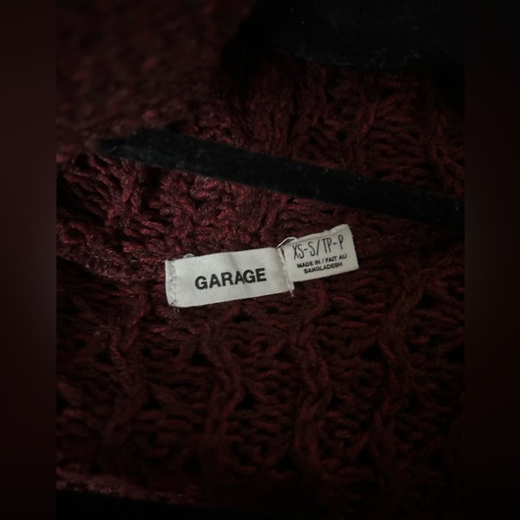 Burgundy Cardigan (Garage) - Picture 2 of 3
